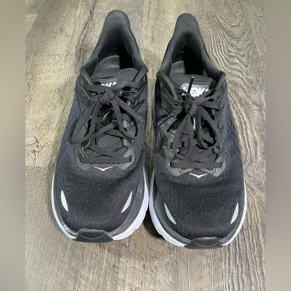 HOKA ONE ONE Clifton 8 Womens Running Sneaker - Picture 3 of 7